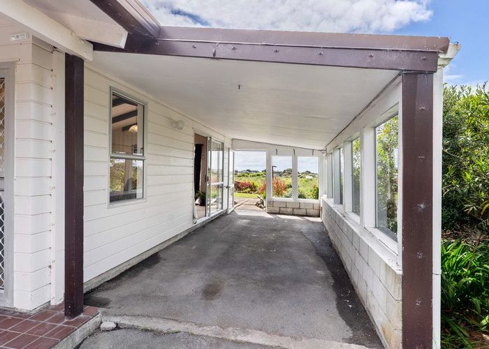  at 63 Queens Road, Waikanae Beach, Kapiti Coast, Wellington