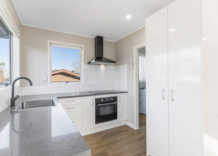  at 1/4 Clyma Place, Massey, Waitakere City, Auckland