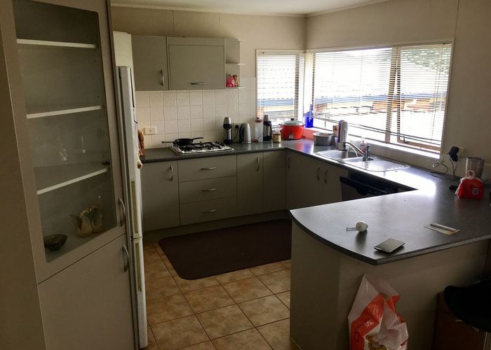  at 10 Craigavon Drive, East Tamaki, Manukau City, Auckland