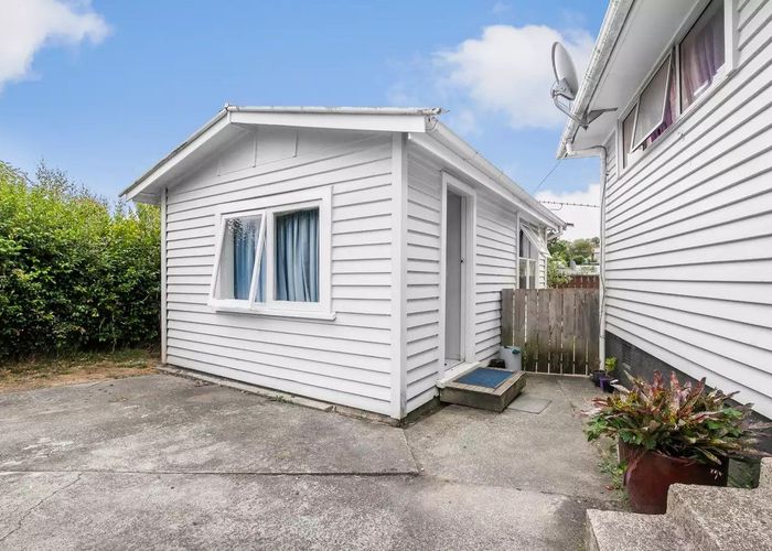  at 3 Albertson Place, Manurewa, Manukau City, Auckland