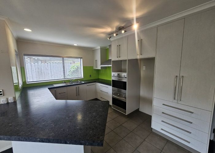  at 2/7 Edendale Road, Somerville, Manukau City, Auckland