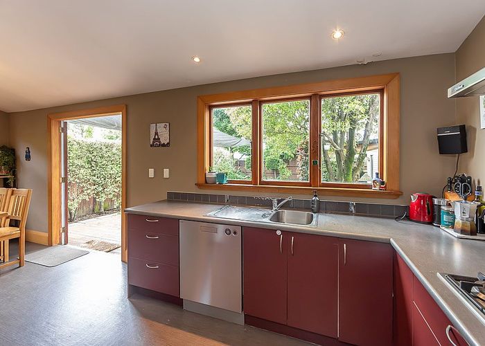 Free property data for 48 Woodville Street, Edgeware, Christchurch