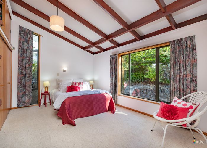  at 18 Vista Grove, Kelson, Lower Hutt