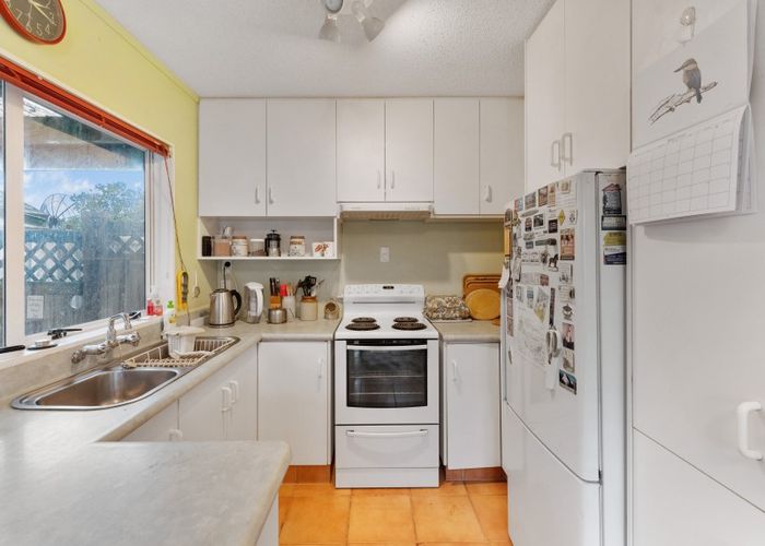  at 2/169 Whites Line East, Waiwhetū, Lower Hutt