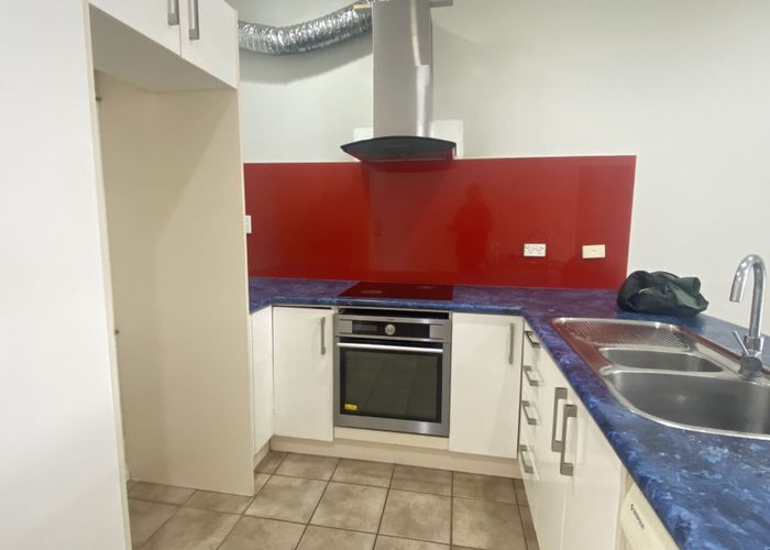  at 56/1 Ambrico Place, New Lynn, Waitakere City, Auckland