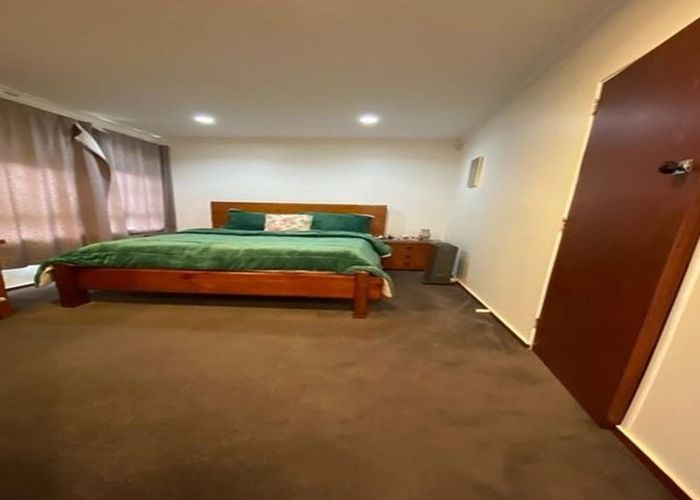  at 33 Birdwood Ave, Papatoetoe, Manukau City, Auckland