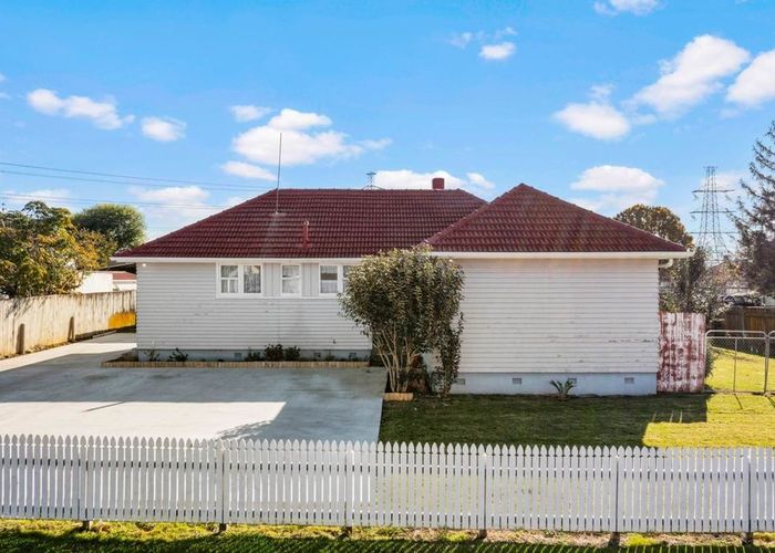  at 35 Waipapa Crescent, Otara, Manukau City, Auckland
