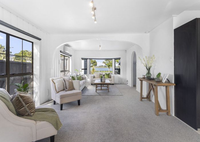  at 1/23 Roys Road, Weymouth, Manukau City, Auckland