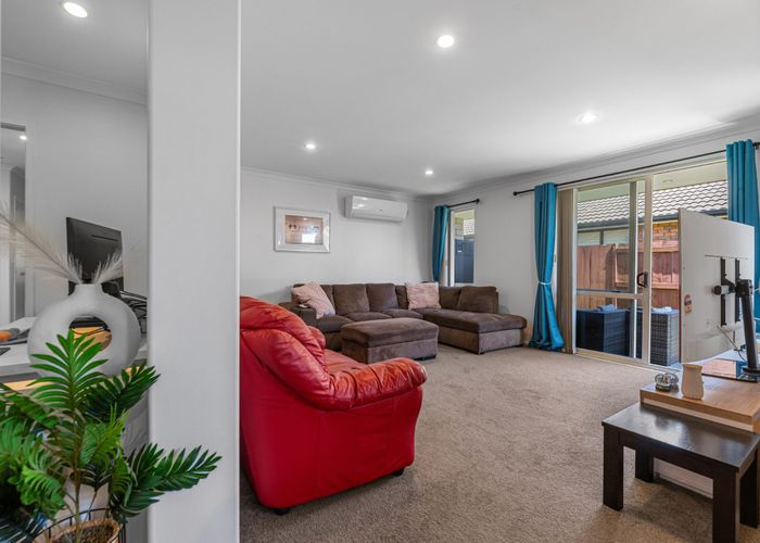  at 33 Seabreeze Place, Papamoa, Tauranga, Bay Of Plenty