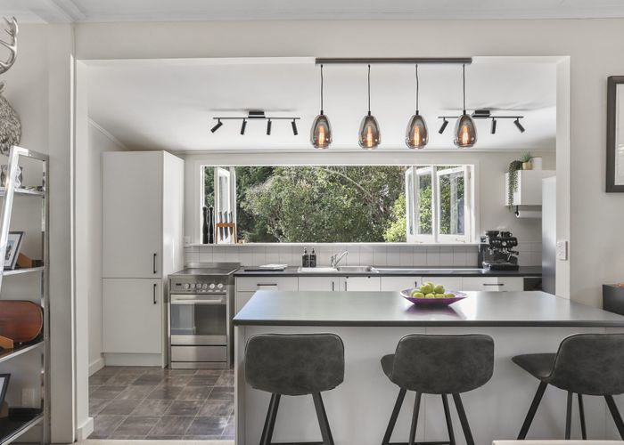  at 218 Woodlands Park Road, Titirangi, Waitakere City, Auckland