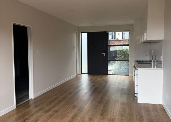  at 3/8 Bagnall Ave, Point England, Auckland City, Auckland