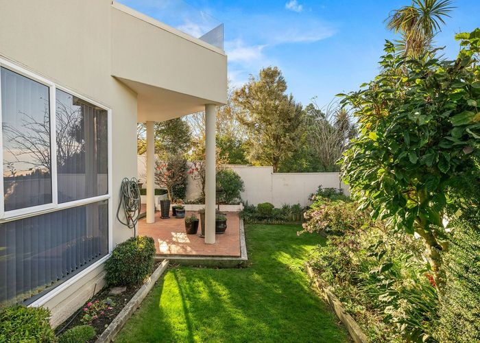  at 9A Avoca Valley Road, Heathcote, Christchurch City, Canterbury