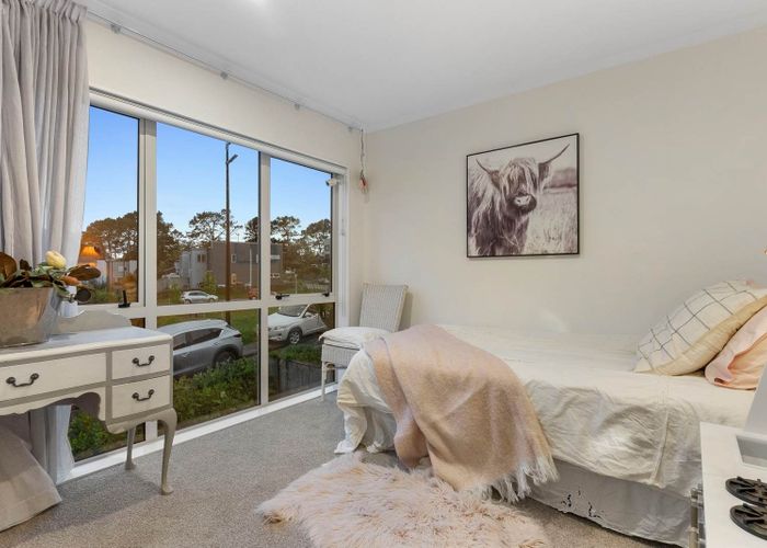  at 1 Mahinga Lane, Massey, Auckland