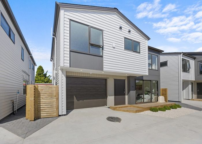  at 9A, 9B, 9C Tangelo Place, Bucklands Beach, Manukau City, Auckland