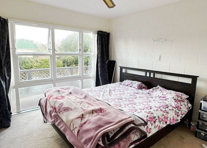  at 4/11 Tawera Road, Greenlane, Auckland City, Auckland