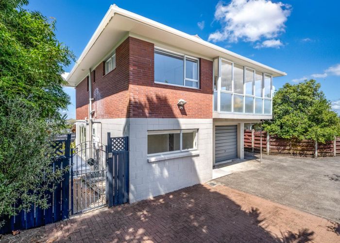  at 4/11 Huapai Street, Onehunga, Auckland City, Auckland
