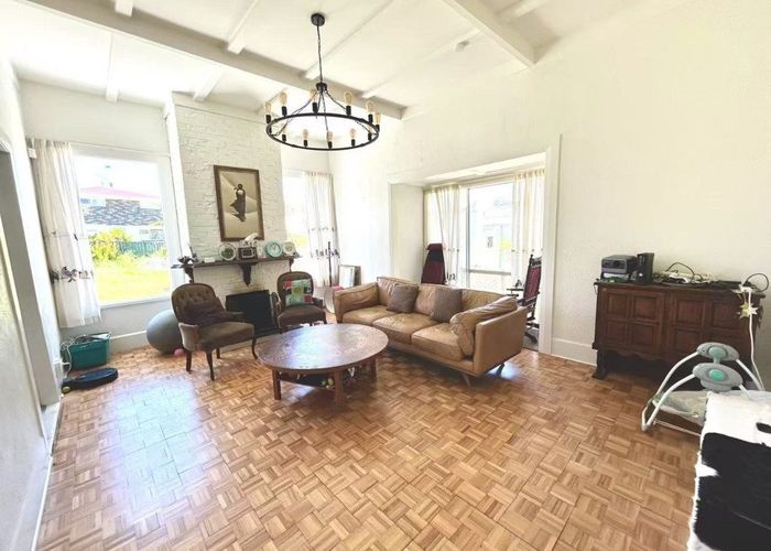 at 76 Onewa road, Northcote Point, North Shore City, Auckland