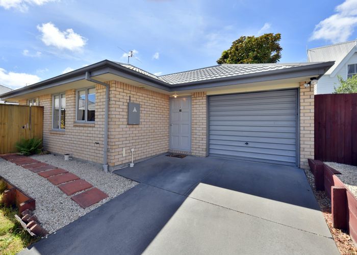  at 33 Hornbrook Street, Waltham, Christchurch