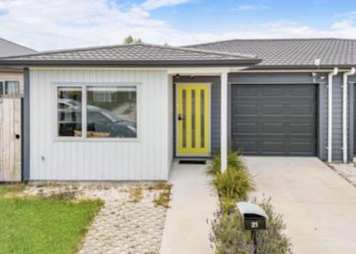  at 21 Kapowai Boulevard, Takanini, Auckland