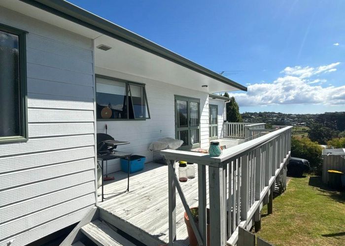  at 24 Bonita Avenue, Stanmore Bay, Rodney, Auckland