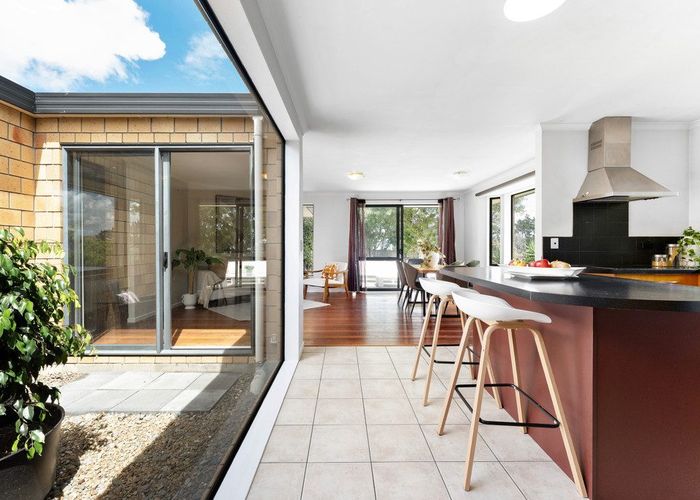  at 6 Pitoitoi Avenue, Greenhithe, North Shore City, Auckland