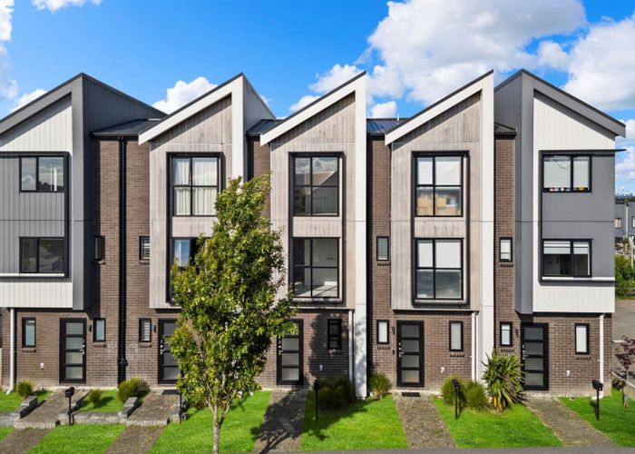  at 3/36 Westgate Drive, Westgate, Waitakere City, Auckland