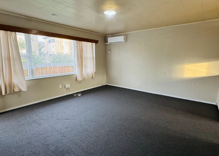  at 2/9 Oxford Road, Manurewa, Manukau City, Auckland