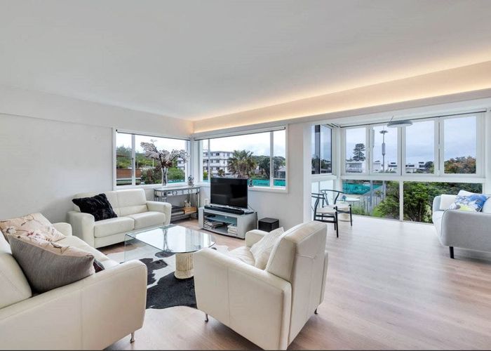  at 6/10 Tagalad Road, Mission Bay, Auckland