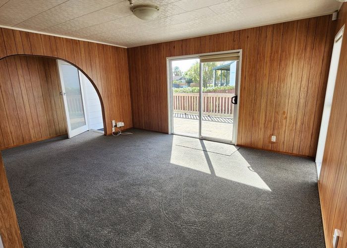  at 32 Aberfeldy Ave, Highland Park, Manukau City, Auckland
