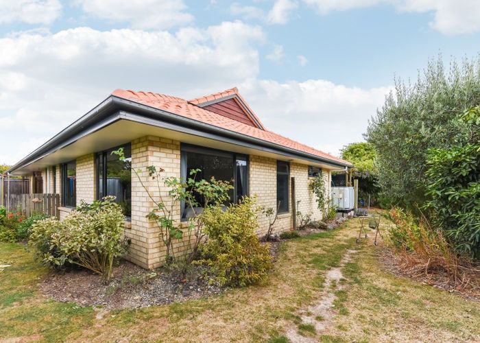  at 11 Templemore Drive, Richmond