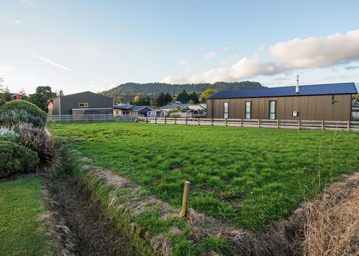 For sale 2 Wineberry Lane, Ohakune, Ruapehu, Manawatu / Whanganui