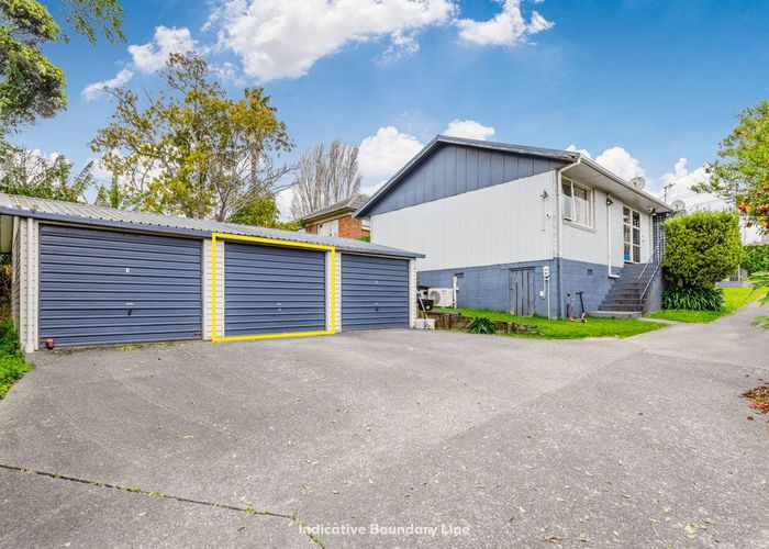  at 2/40 Panama Road, Mount Wellington, Auckland City, Auckland