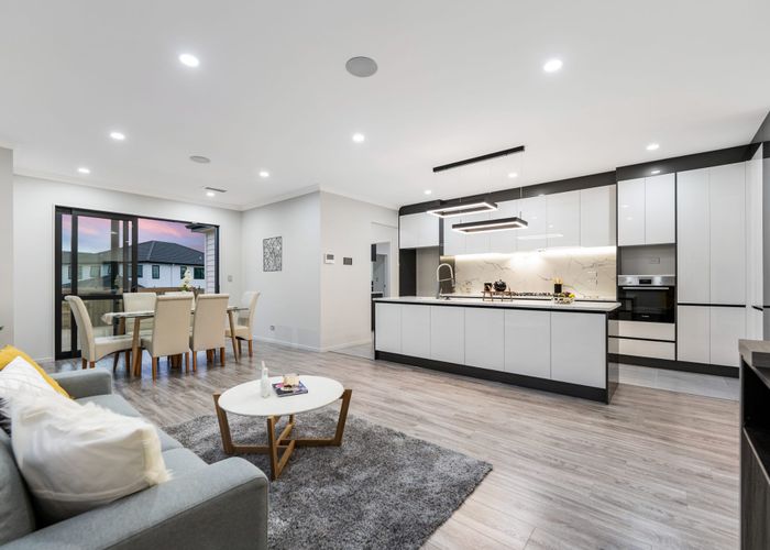  at 10 Uru Drive, Flat Bush, Auckland