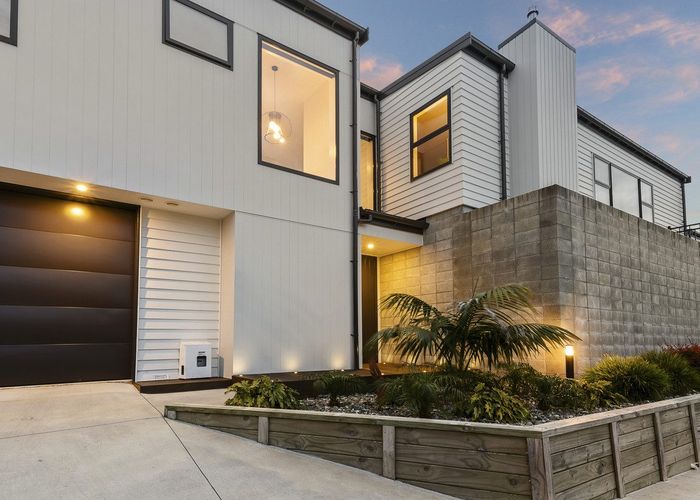  at 7/2 Montrose Place, HIGHLANDS PARK, NEW PLYMOUTH