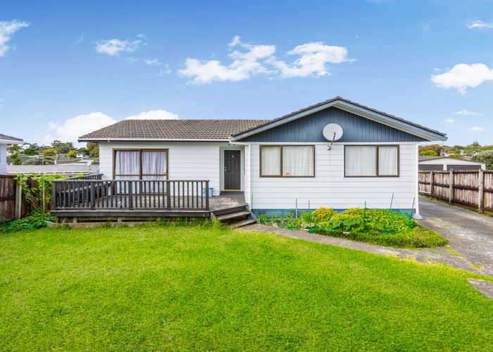  at 9 Holborn Place, Papatoetoe, Manukau City, Auckland
