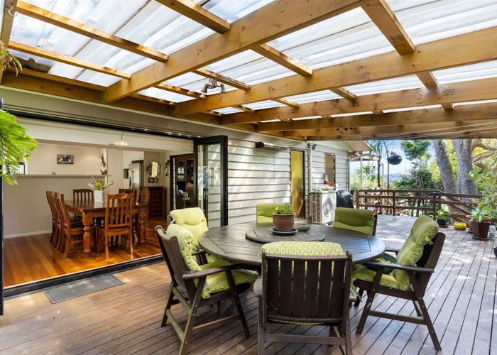  at 11 Stanley Road, Glenfield, Auckland