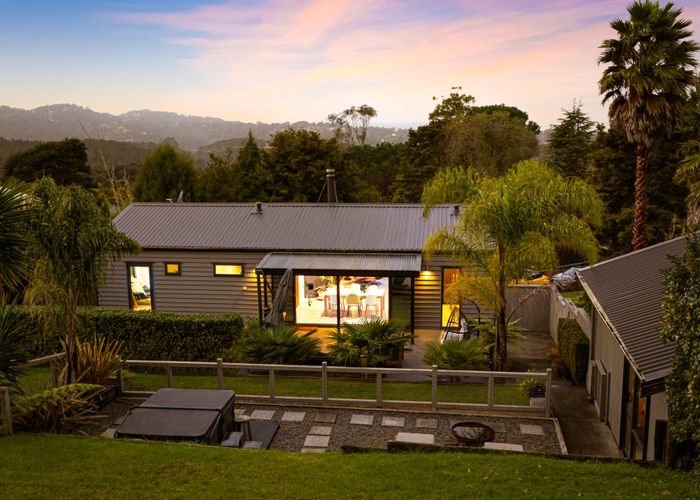  at 20 Laingfield Terrace, Laingholm, Waitakere City, Auckland