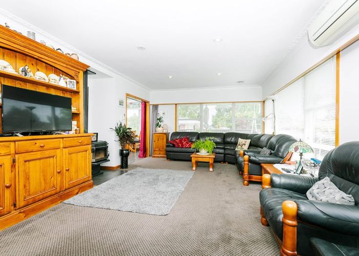  at 8 Garrick Place, Beerescourt, Hamilton, Waikato