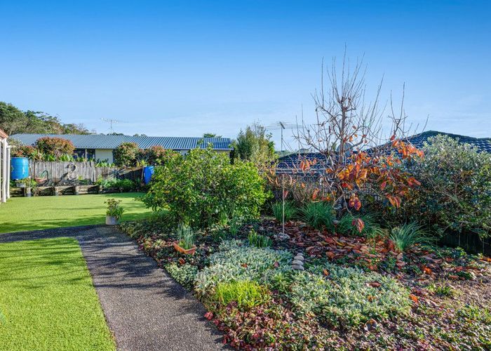  at 72 Cabeleigh Drive, Helensville, Rodney, Auckland