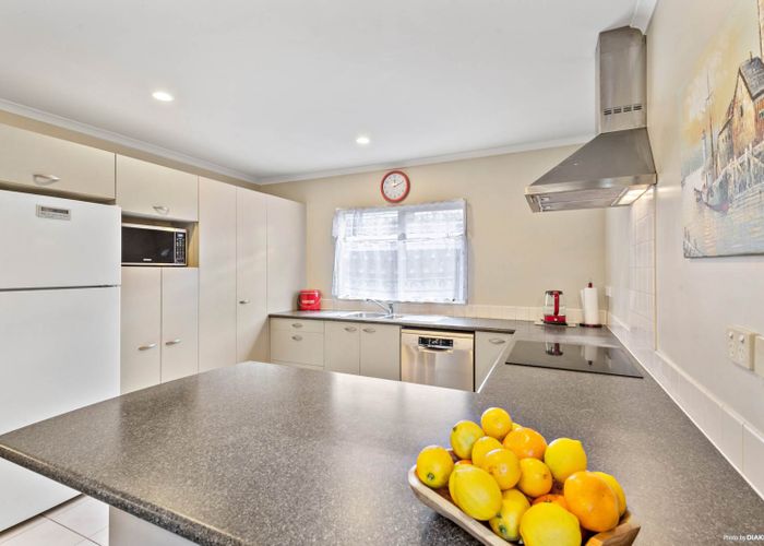  at 7 Sires Parkway, Takanini, Auckland