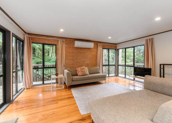  at 8 Kauri Loop Road, Oratia, Waitakere City, Auckland