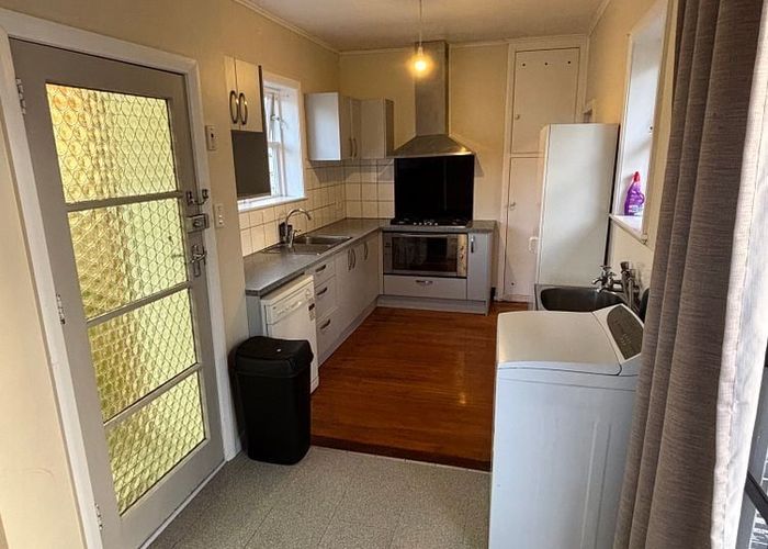  at 22 Fearon Avenue, Mount Roskill, Auckland City, Auckland