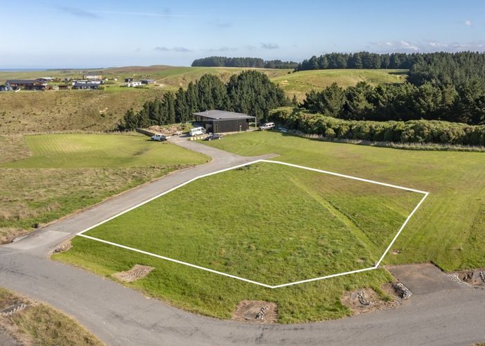  at 39 Tama Road, Riversdale Beach, Masterton