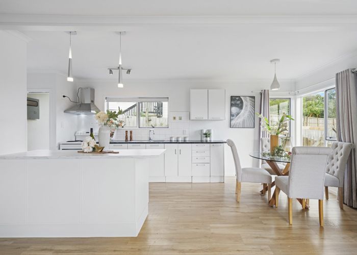  at 15 Doone Place, Massey, Waitakere City, Auckland
