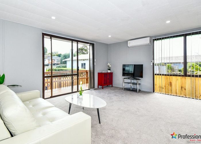  at 2/34 Ferndale Road, Mount Wellington, Auckland City, Auckland