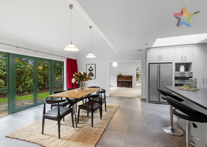  at 34 Jocelyn Crescent, Pinehaven, Upper Hutt