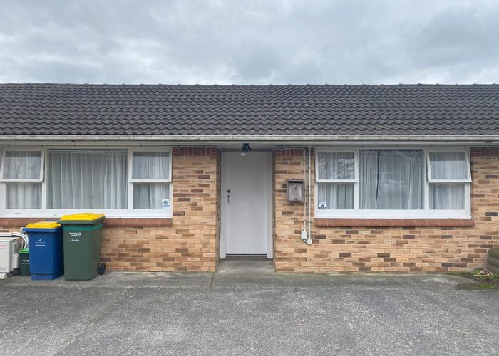  at 4/85 Edmonton Road, Henderson, Waitakere City, Auckland