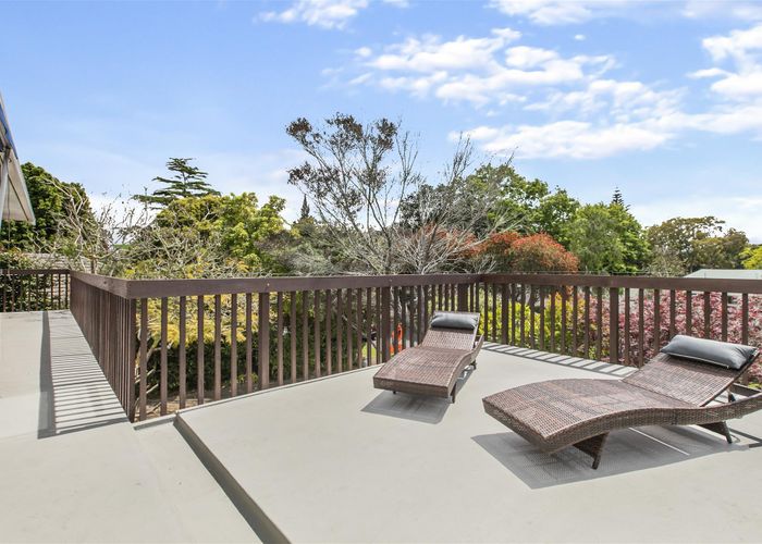  at 9 Mount Carmel Place, Meadowbank, Auckland