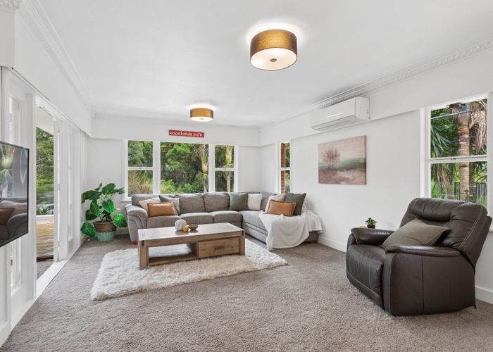  at 237 Woodlands Park Road, Titirangi, Auckland