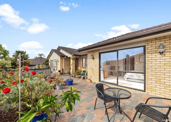  at 7 Tetbury Place, Henderson, Auckland